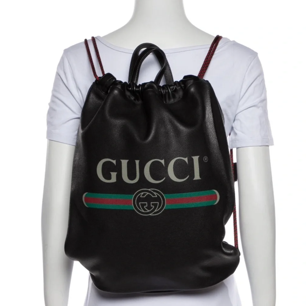 New GUCCI Logo Leather Drawstring Backpack - Picture 4 of 10